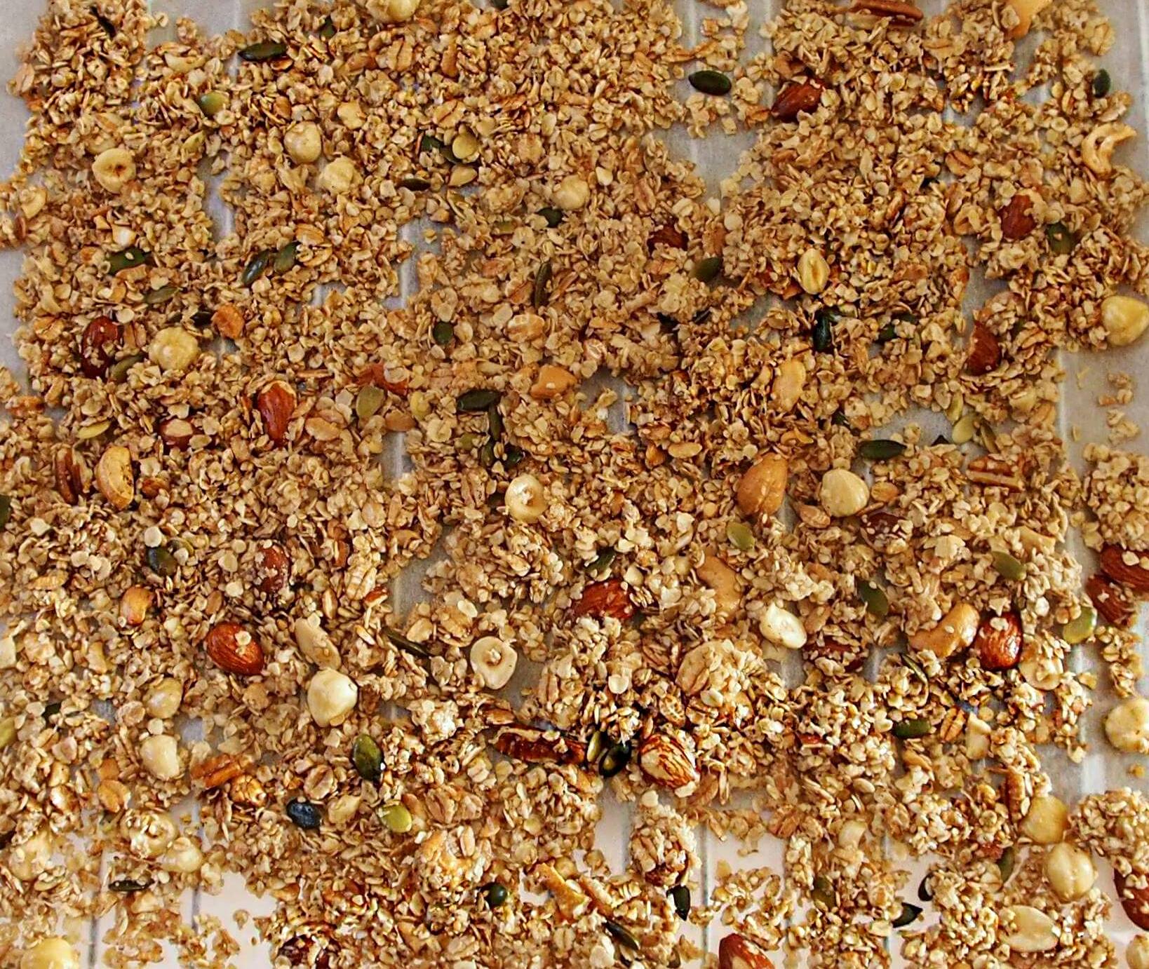 Granola rapide et inratable de Mailofaitmaison avant cuisson